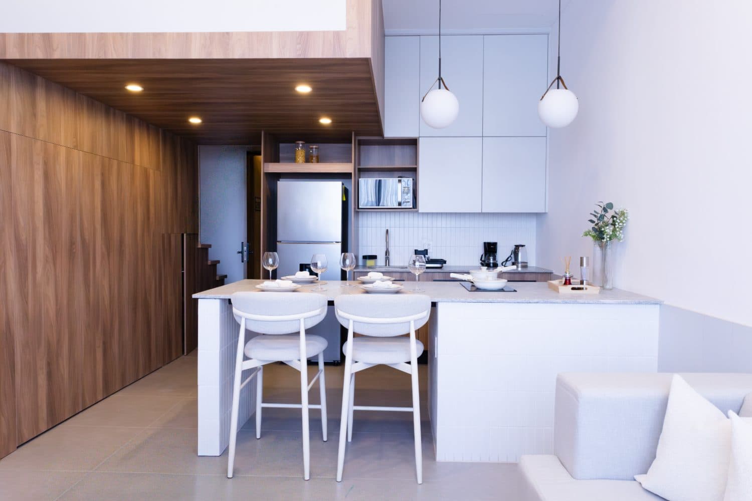 Cocina y comedor del departamento muestra Bottura, modelo Gala
